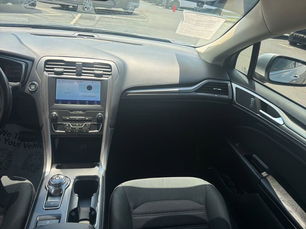 Certified 2020 Ford Fusion SE FWD image 18