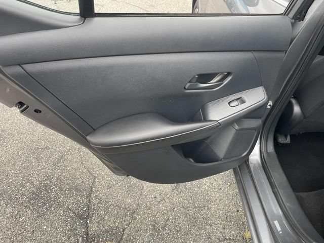 Used 2024 Nissan Sentra SV FWD image 17