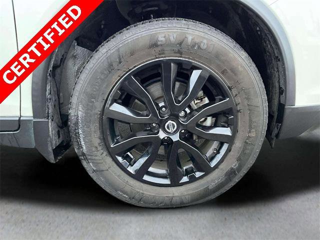 Used 2020 Nissan Rogue SV image 30