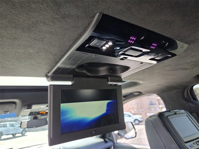 Used 2019 Cadillac Escalade Platinum image 14