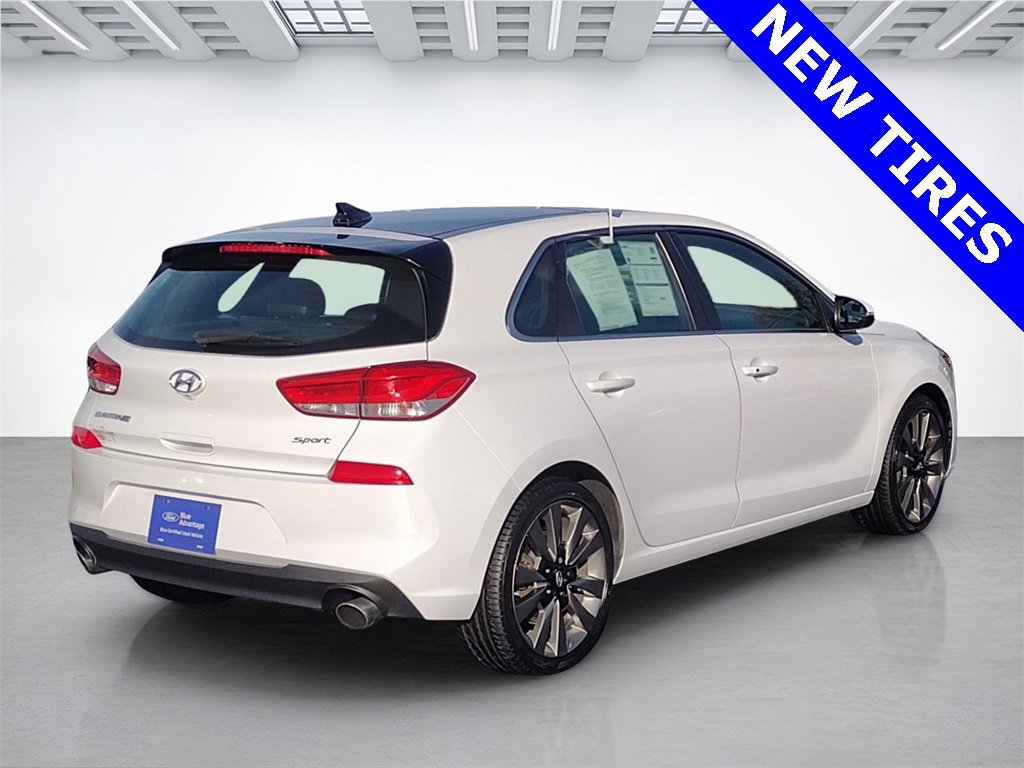 Used 2018 Hyundai Elantra GT Sport w/ Sport Tech Package 04 image 5