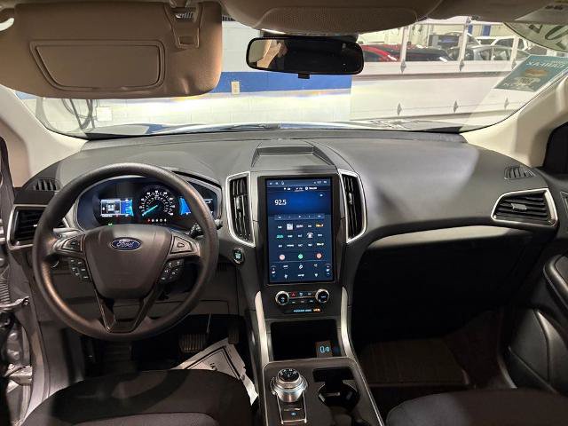 Certified 2024 Ford Edge SE w/ Black Appearance Package AWD/4WD image 15