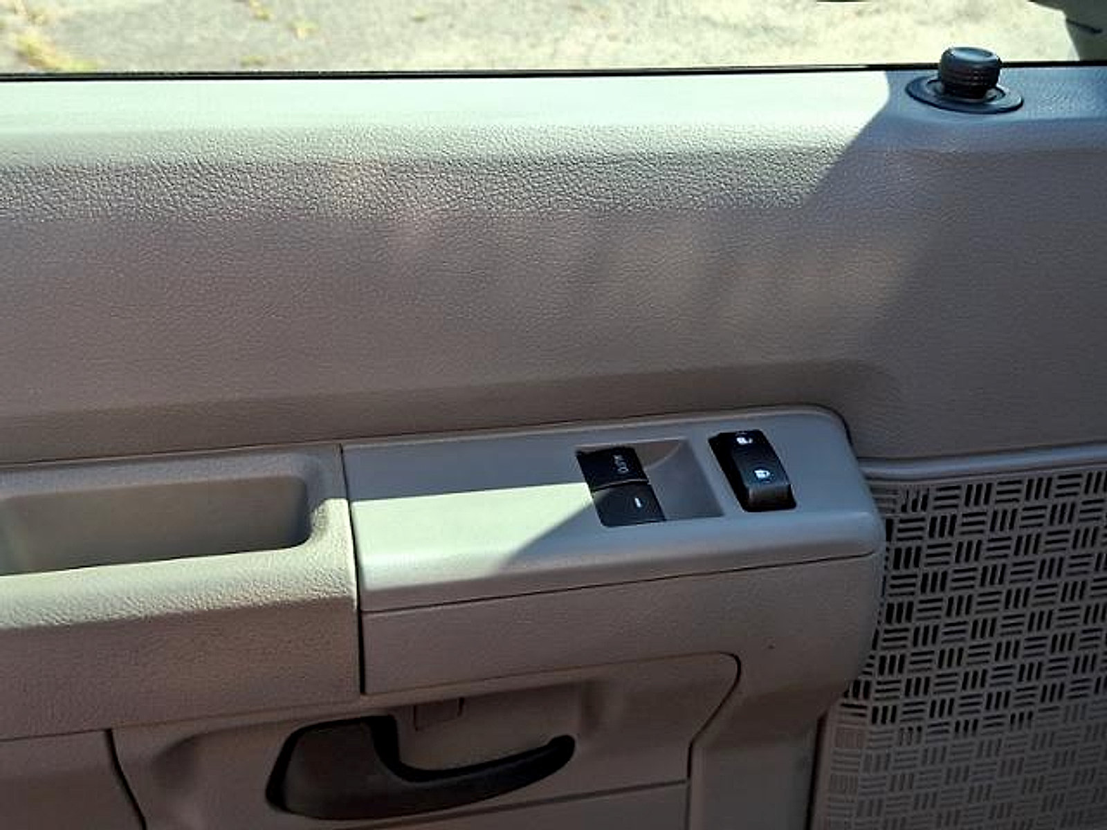 Certified 2022 Ford E-350 and Econoline 350 Super Duty w/ Power Windows & Locks Group RWD image 14