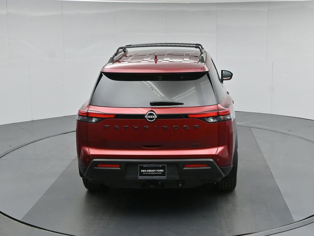 Used 2023 Nissan Pathfinder SV w/ SV Premium Package image 13