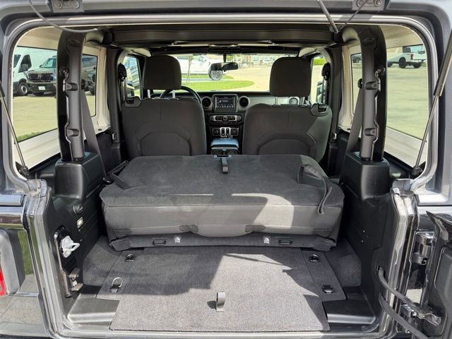 Used 2021 Jeep Wrangler Sport S image 8