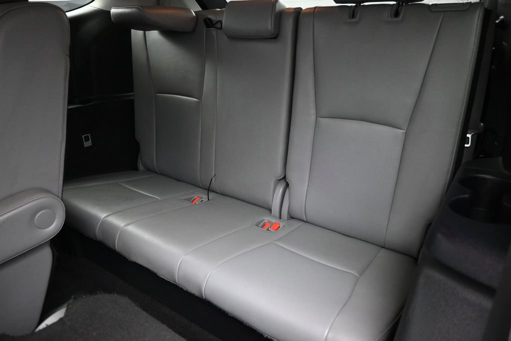 Used 2022 Toyota Highlander Limited FWD image 21