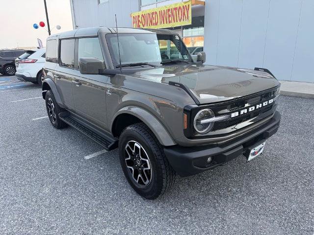 Certified 2025 Ford Bronco Outer Banks AWD/4WD image 2