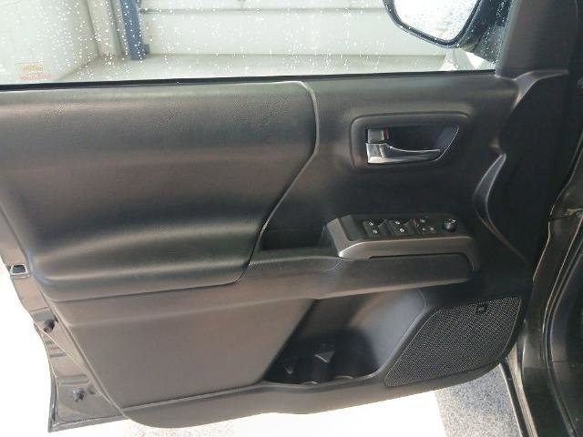 Used 2021 Toyota Tacoma Limited w/ Nightshade Package image 12