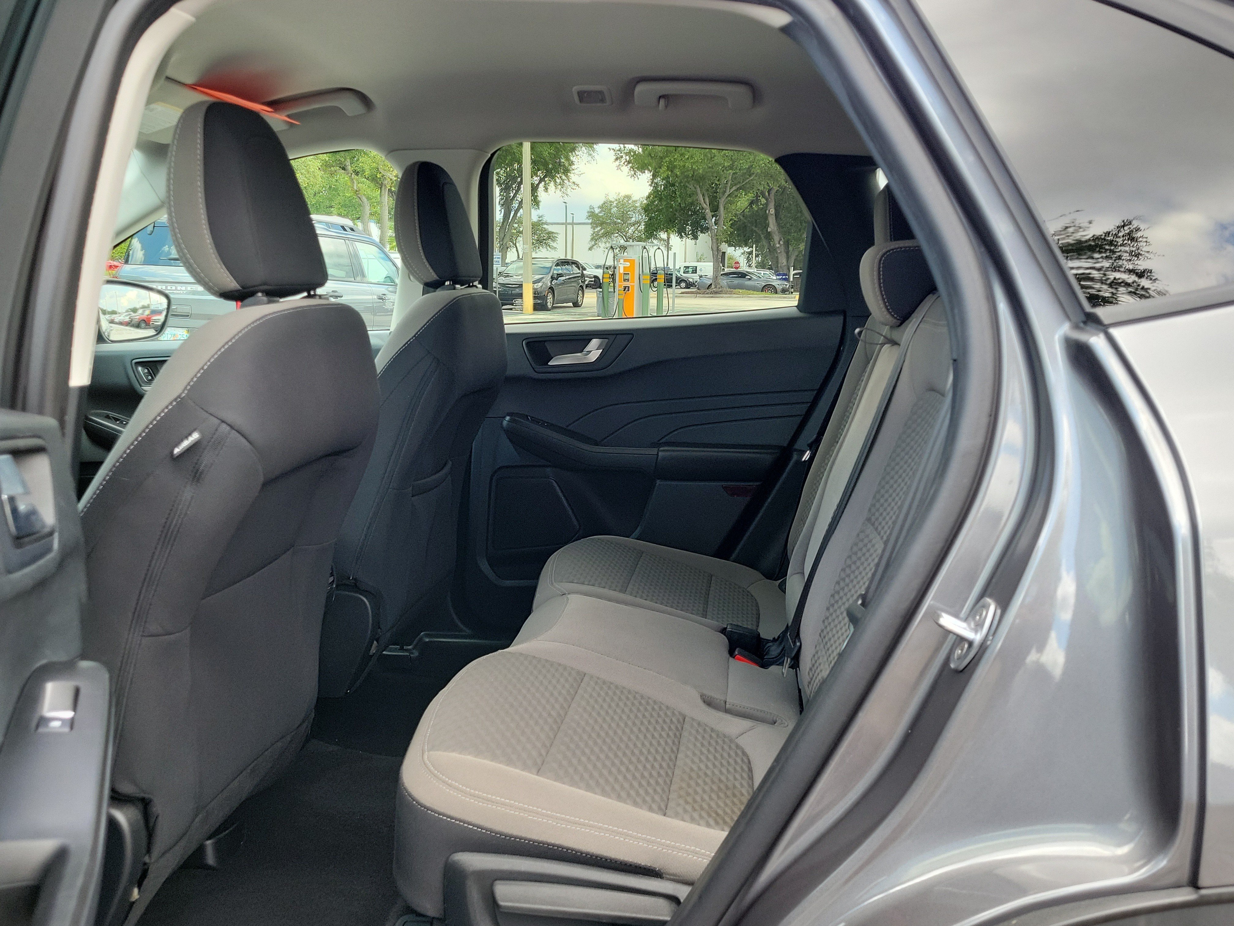 Certified 2021 Ford Escape SE w/ SE Sport Appearance Package FWD image 13