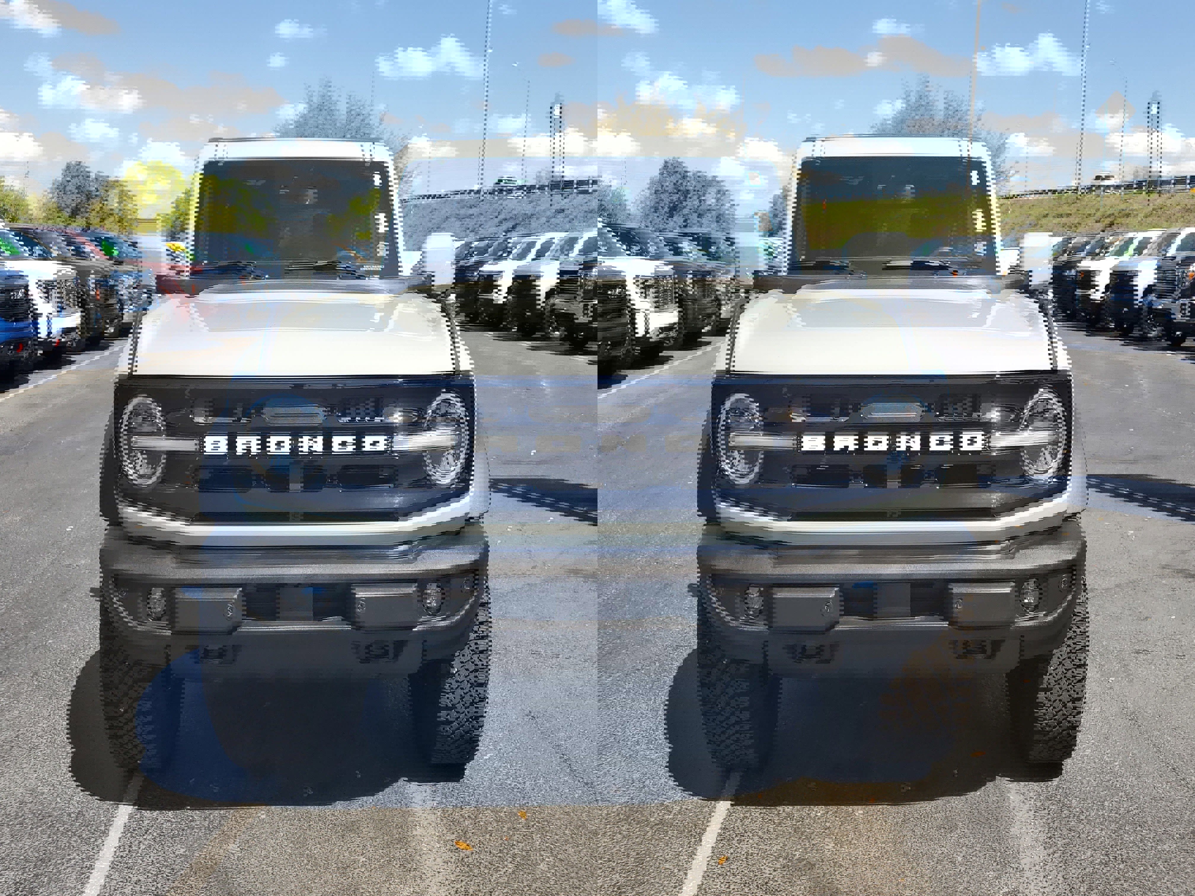 Certified 2023 Ford Bronco Outer Banks w/ Sasquatch Package image 5