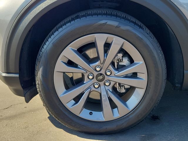 Certified 2022 Ford Explorer XLT w/ Equipment Group 202A image 26