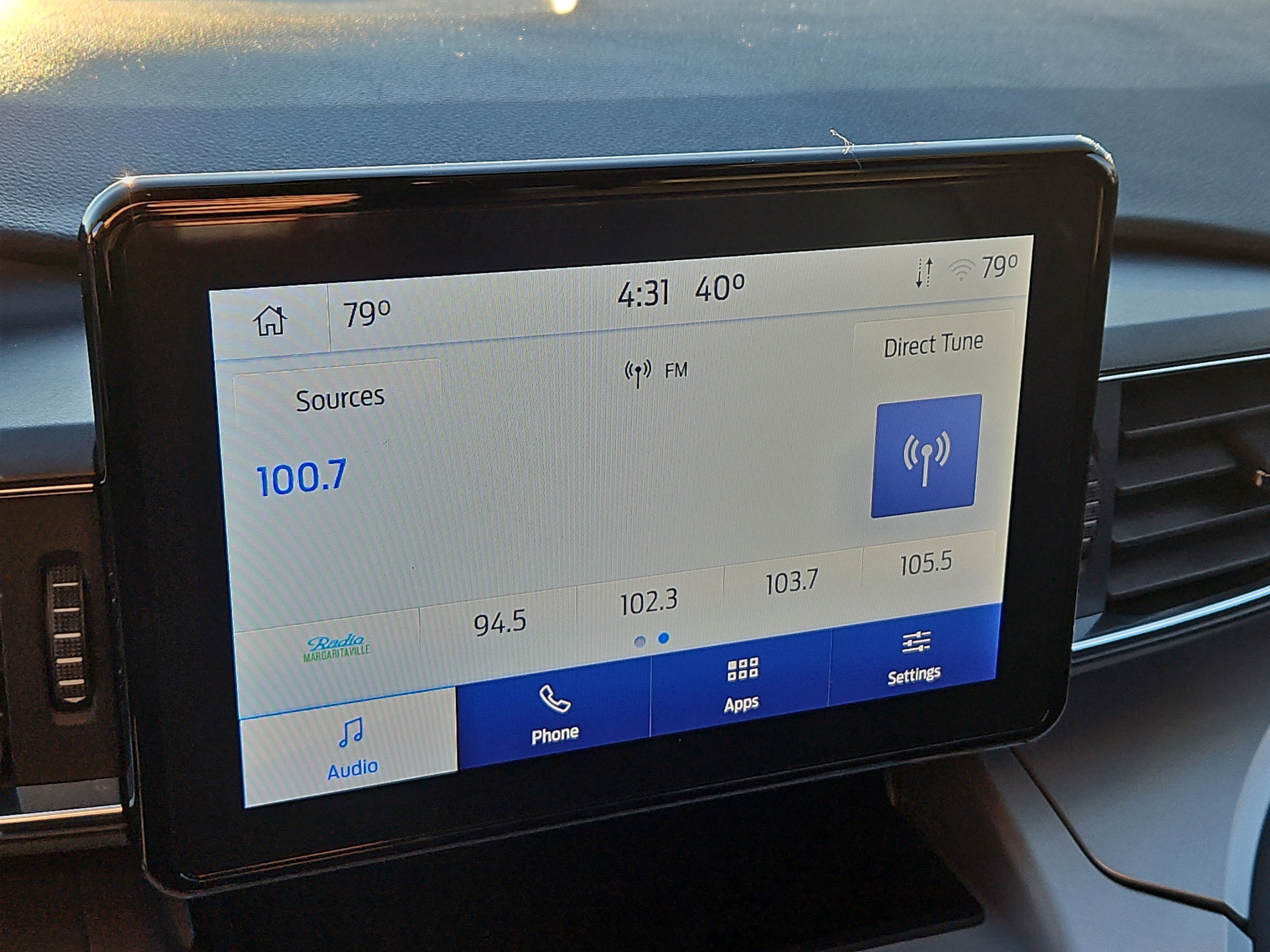 Certified 2022 Ford Explorer XLT w/ Equipment Group 202A image 27