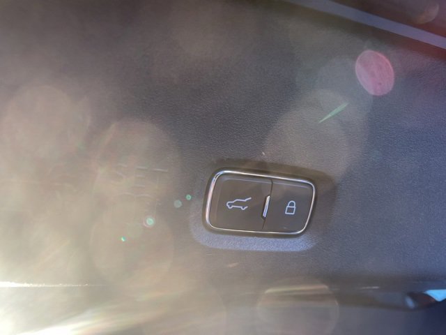 Certified 2025 Ford Expedition Active image 47