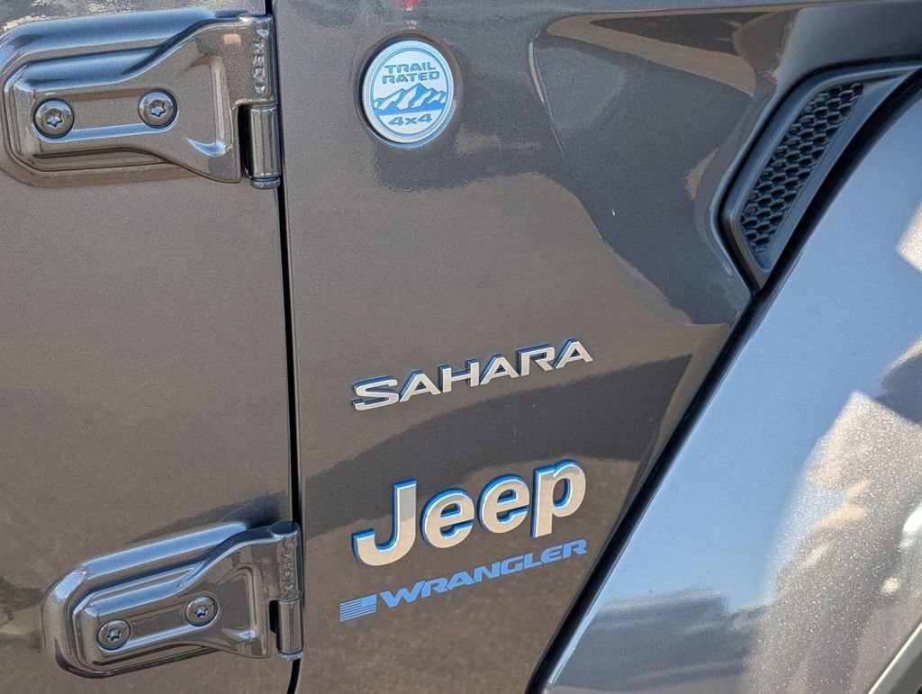 Used 2024 Jeep Wrangler Unlimited Sahara image 11
