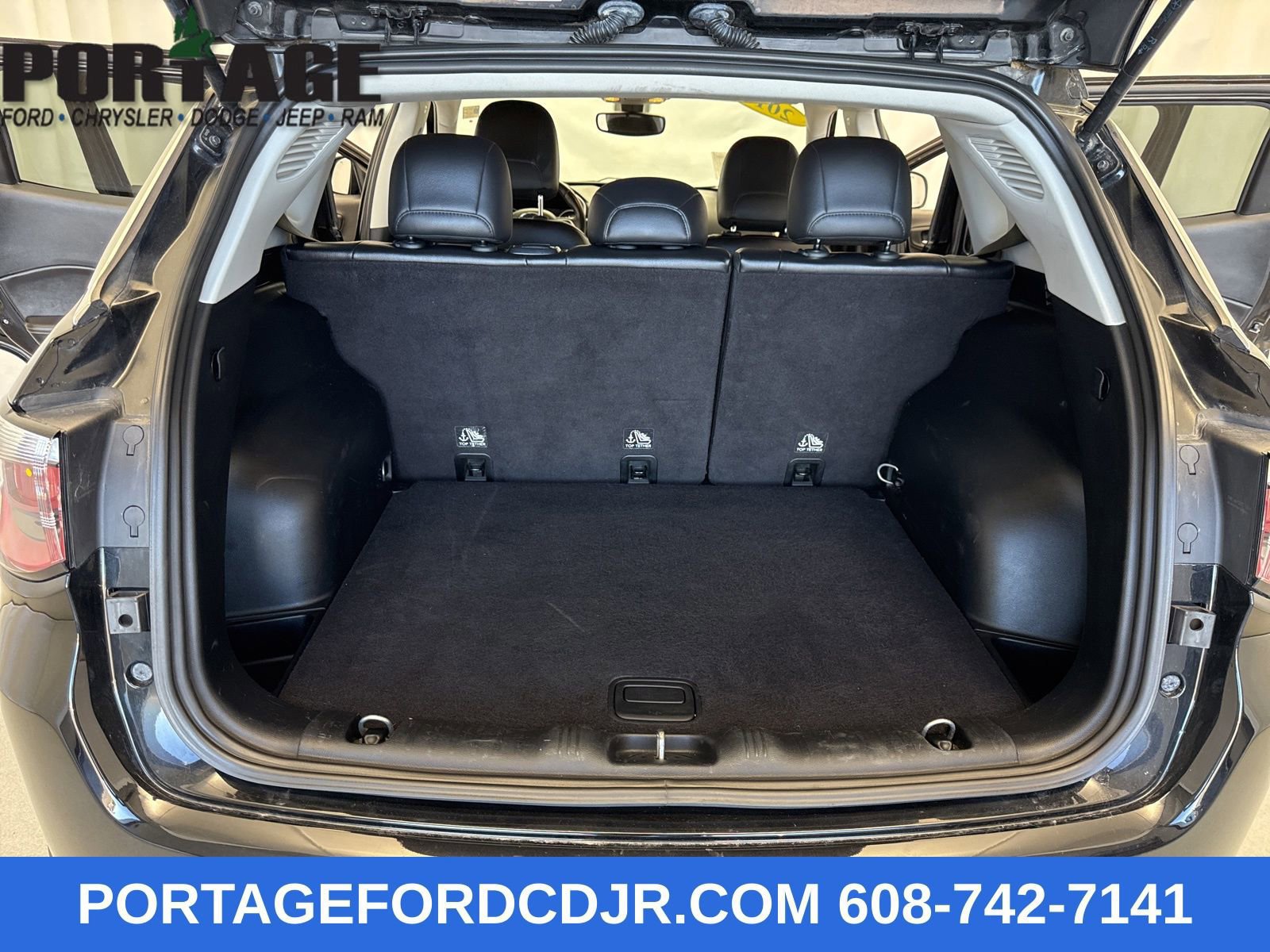 Used 2017 Jeep Compass Latitude image 39