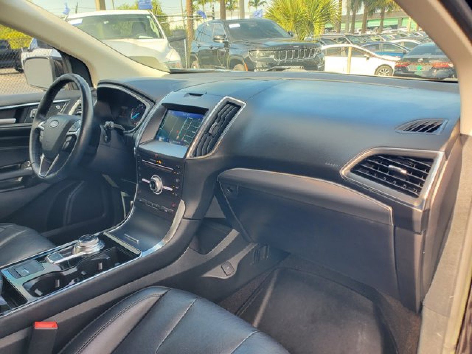 Certified 2019 Ford Edge Titanium image 33