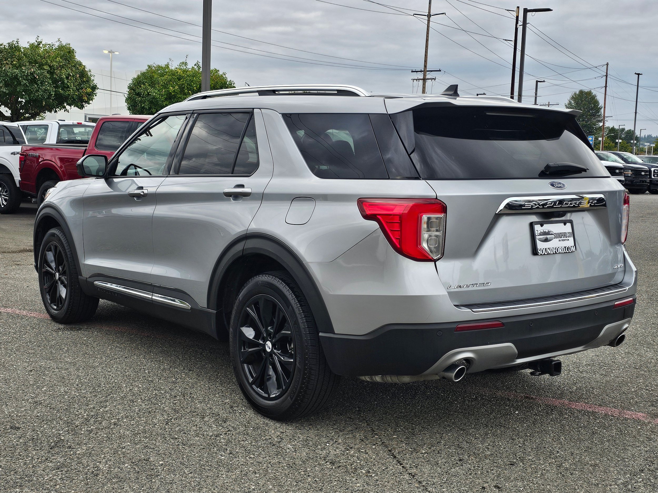 Certified 2023 Ford Explorer Limited AWD/4WD image 7