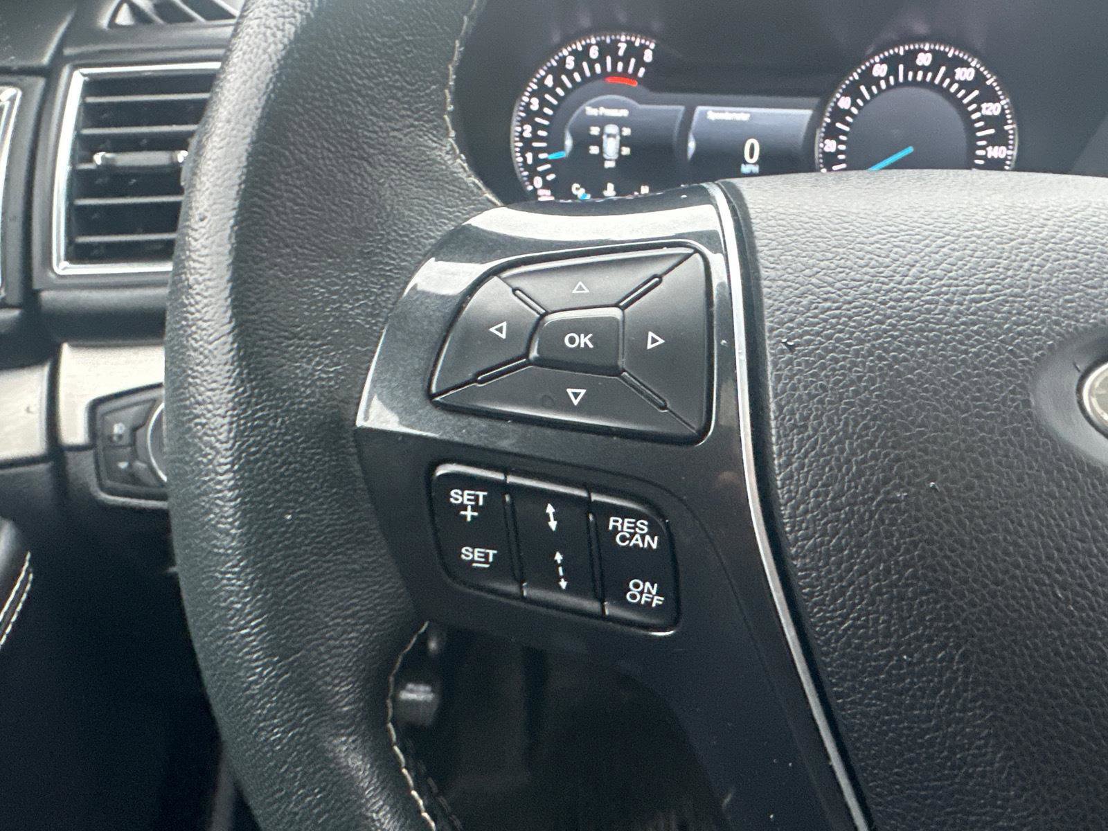 Certified 2019 Ford Explorer Platinum image 18