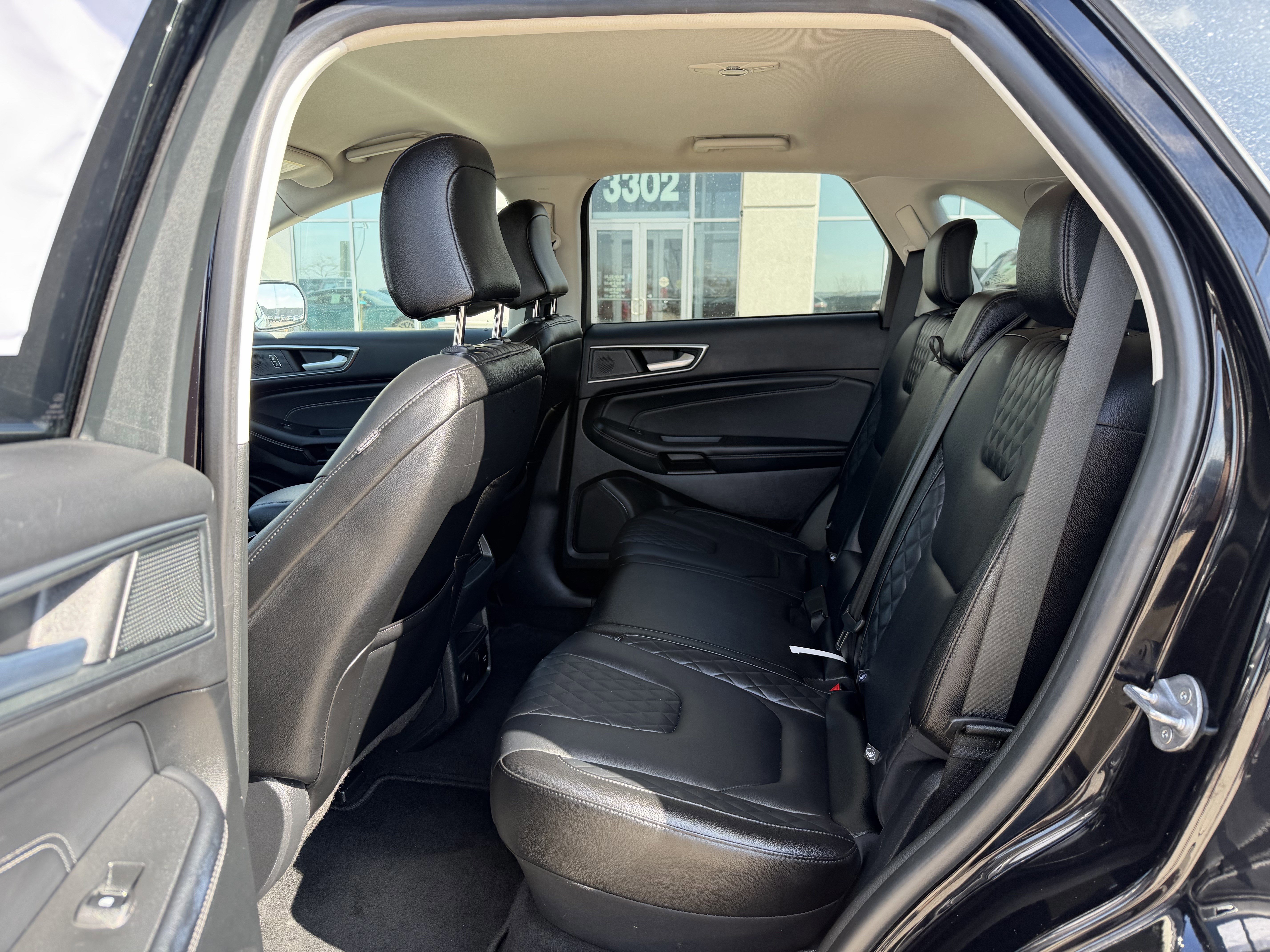 Certified 2024 Ford Edge Titanium AWD/4WD image 19
