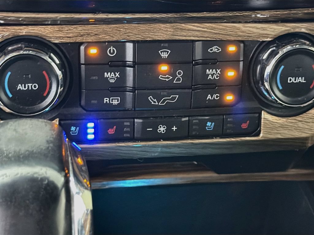 Certified 2019 Ford F150 Lariat AWD/4WD image 24