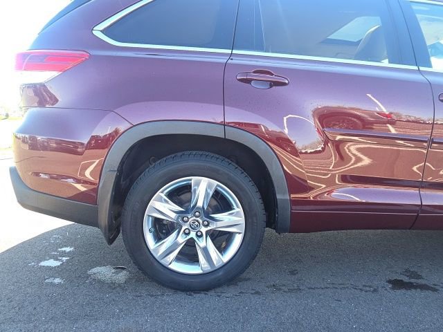 Used 2018 Toyota Highlander Limited FWD image 6