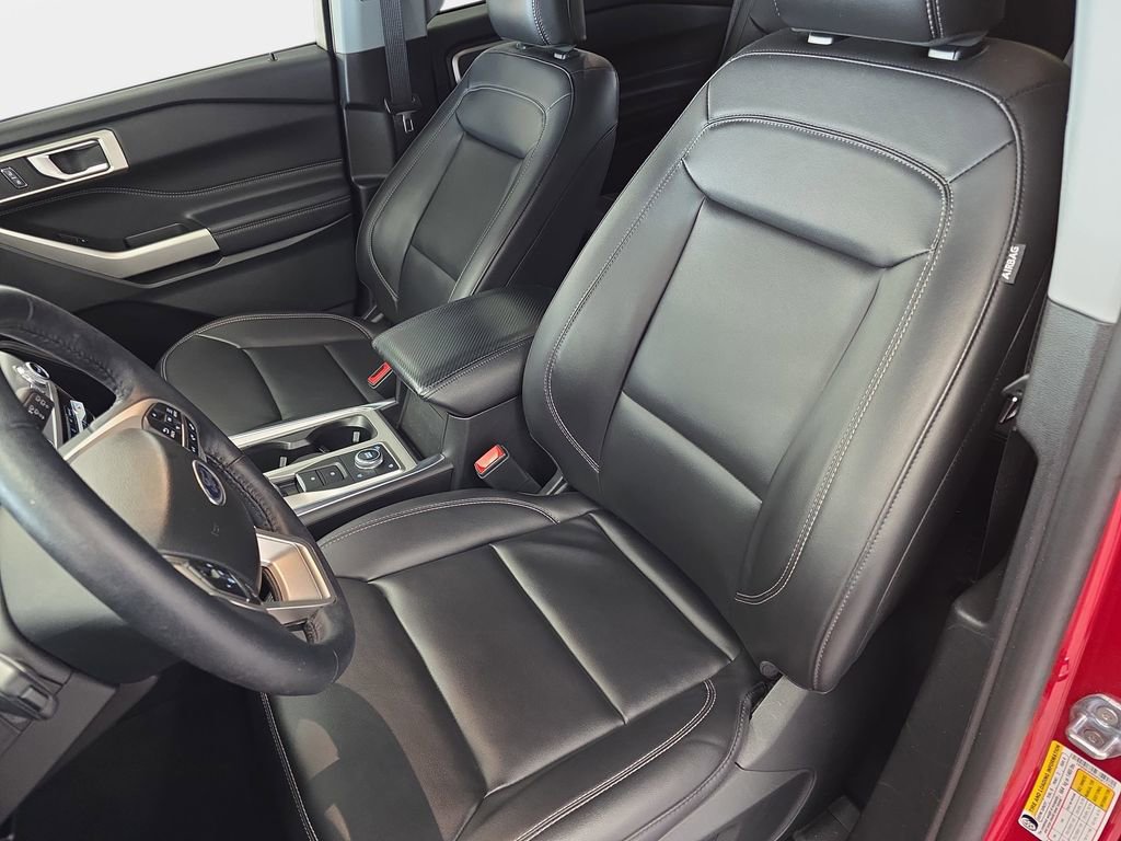 Certified 2023 Ford Explorer XLT w/ Equipment Group 202A AWD/4WD image 16