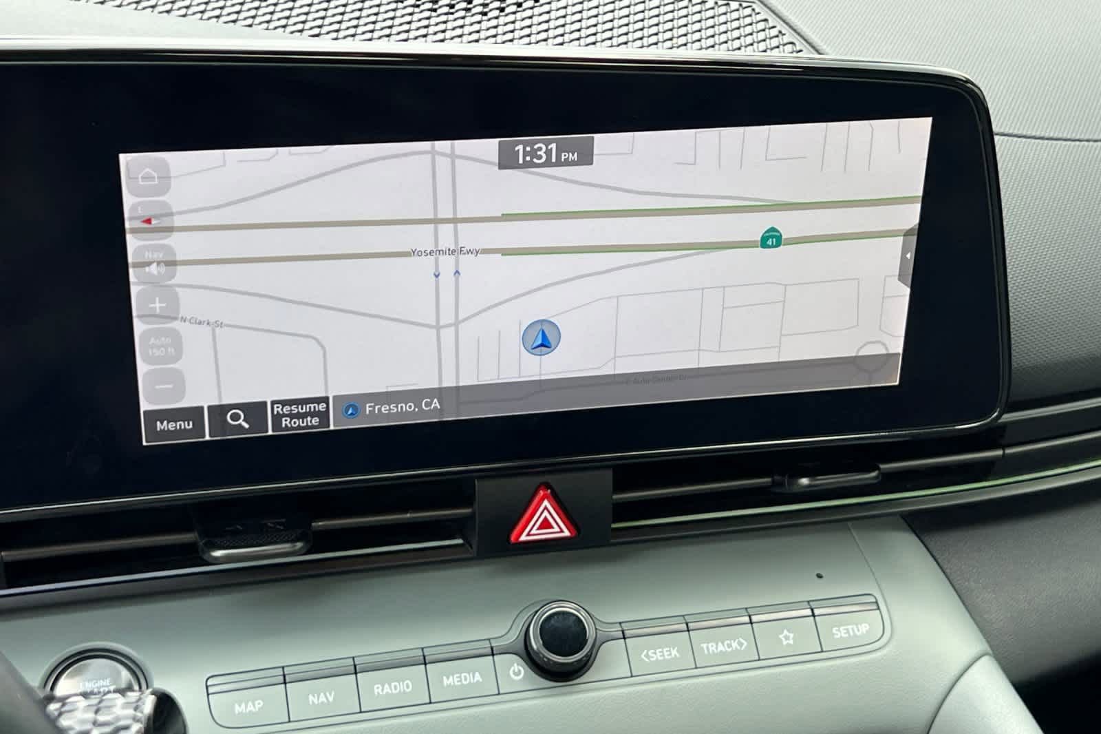 Used 2024 Hyundai Elantra Limited image 19