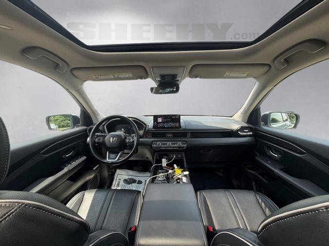 Used 2025 Honda Pilot Elite image 3