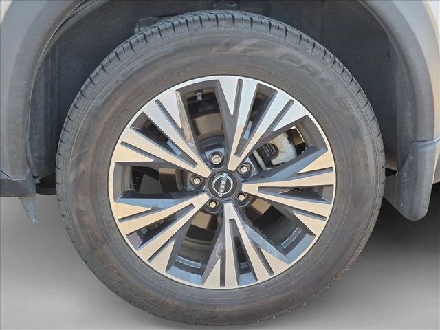 Used 2022 Nissan Rogue SV FWD image 23