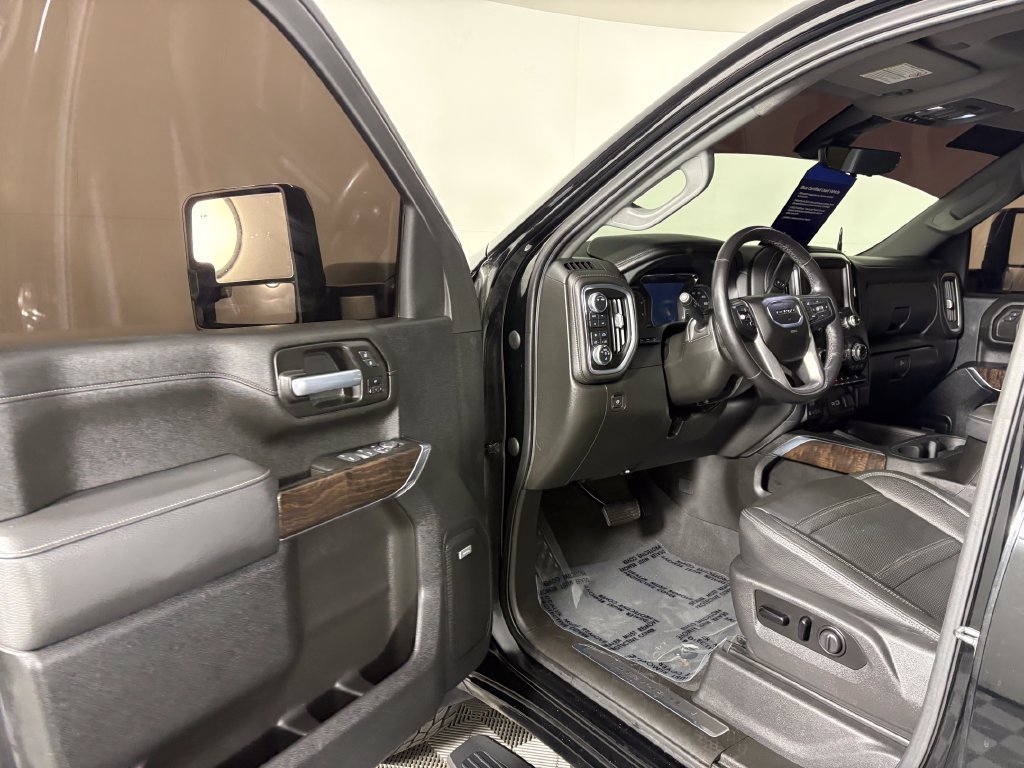 Used 2021 GMC Sierra 2500 Denali w/ Denali Ultimate Package AWD/4WD image 11