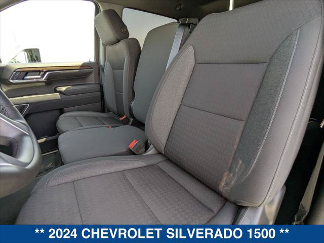 Used 2024 Chevrolet Silverado 1500 RST AWD/4WD image 19
