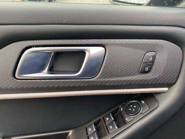 Certified 2025 Ford Explorer ST-Line image 14