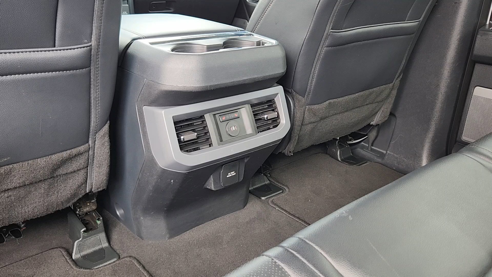Certified 2025 Ford F250 Lariat AWD/4WD image 17
