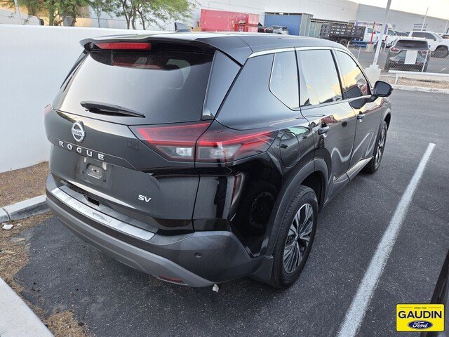 Used 2021 Nissan Rogue SV FWD image 3