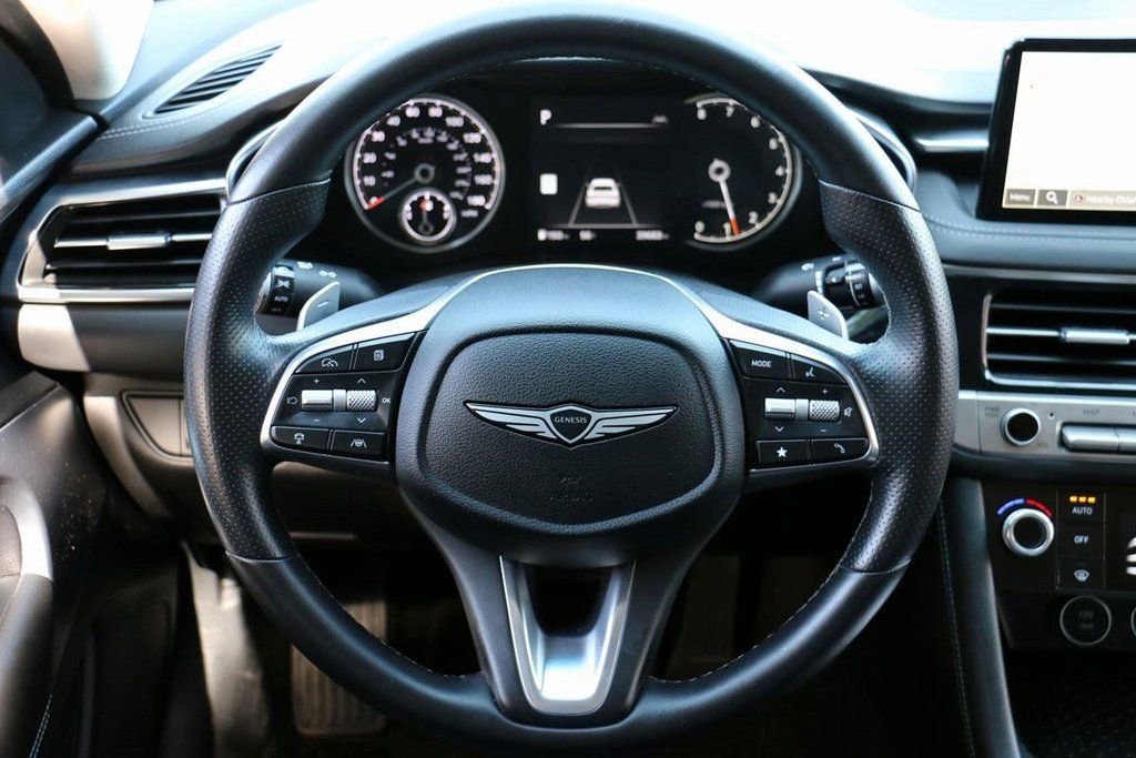 Used 2025 Genesis G70 2.5T image 22