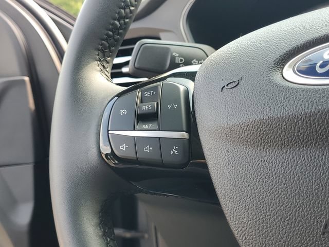 Certified 2023 Ford Escape Active AWD/4WD image 17