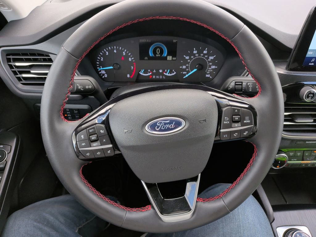 Certified 2022 Ford Escape SEL w/ SEL Stealth AWD Package image 24