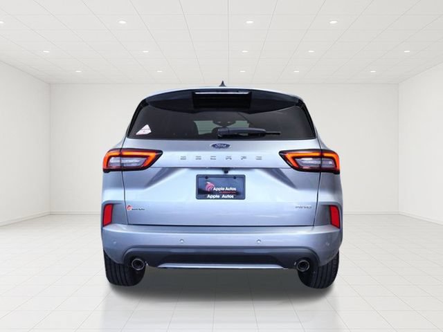 Certified 2023 Ford Escape ST-Line w/ Tech Pack #1 AWD/4WD image 5