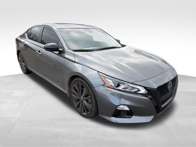 Used 2022 Nissan Altima 2.5 SR w/ Midnight Edition Package image 4