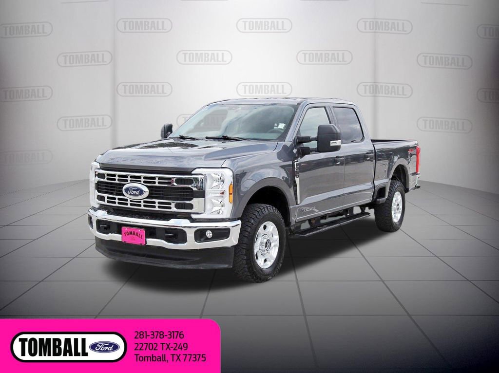 Certified 2025 Ford F250 XLT w/ FX4 Off-Road Package AWD/4WD image 3