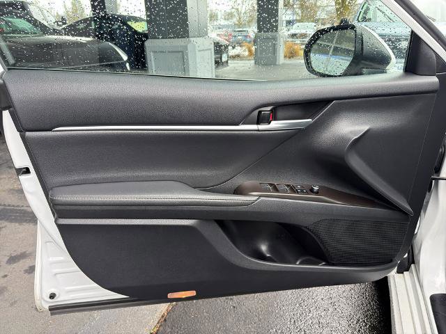 Used 2023 Toyota Camry XSE image 16