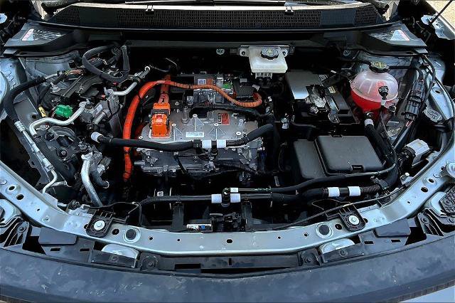 Used 2025 Chevrolet Equinox EV LT image 12