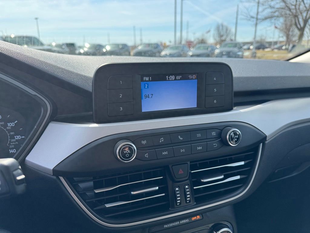 Certified 2022 Ford Escape S image 26