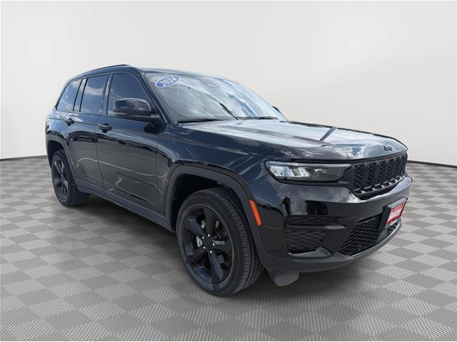 Used 2024 Jeep Grand Cherokee Altitude