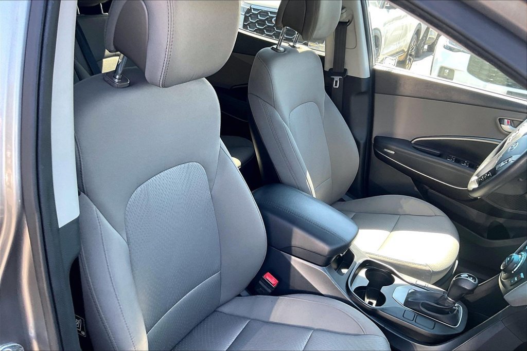 Used 2017 Hyundai Santa Fe Sport FWD image 6