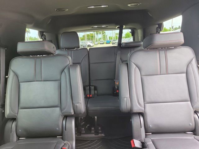 Used 2022 Chevrolet Tahoe RST w/ Luxury Package RWD image 19