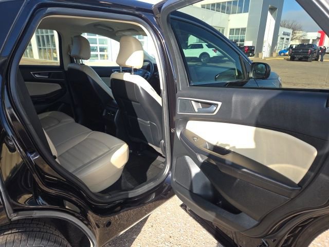 Certified 2024 Ford Edge SEL image 45