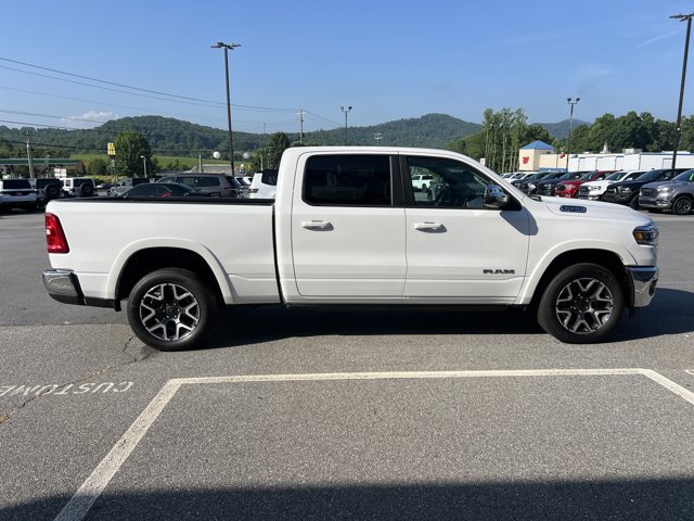 Used 2025 RAM 1500 Laramie AWD/4WD image 4