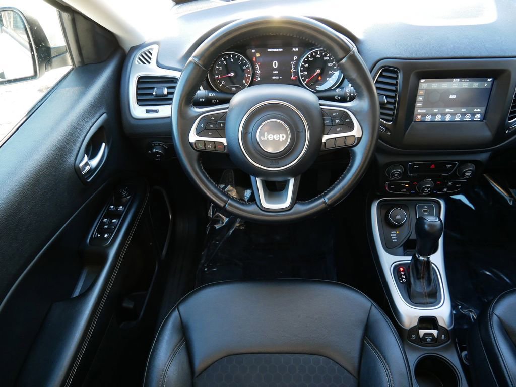 Used 2018 Jeep Compass Latitude w/ Popular Equipment Group AWD/4WD image 12