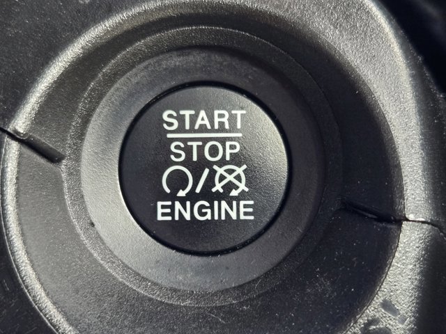 Used 2021 Jeep Renegade Latitude image 18